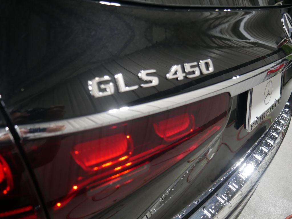 Thumbnail: 2026 Mercedes-Benz GLS - 8
