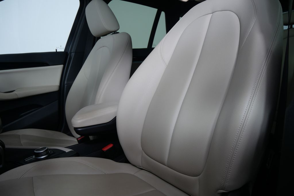 2022 BMW X1 sDrive28i 10