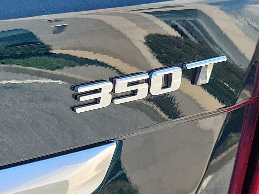 Thumbnail: 2025 Cadillac XT5 - 6