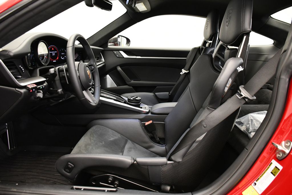 Thumbnail: 2025 Porsche 911 - 5