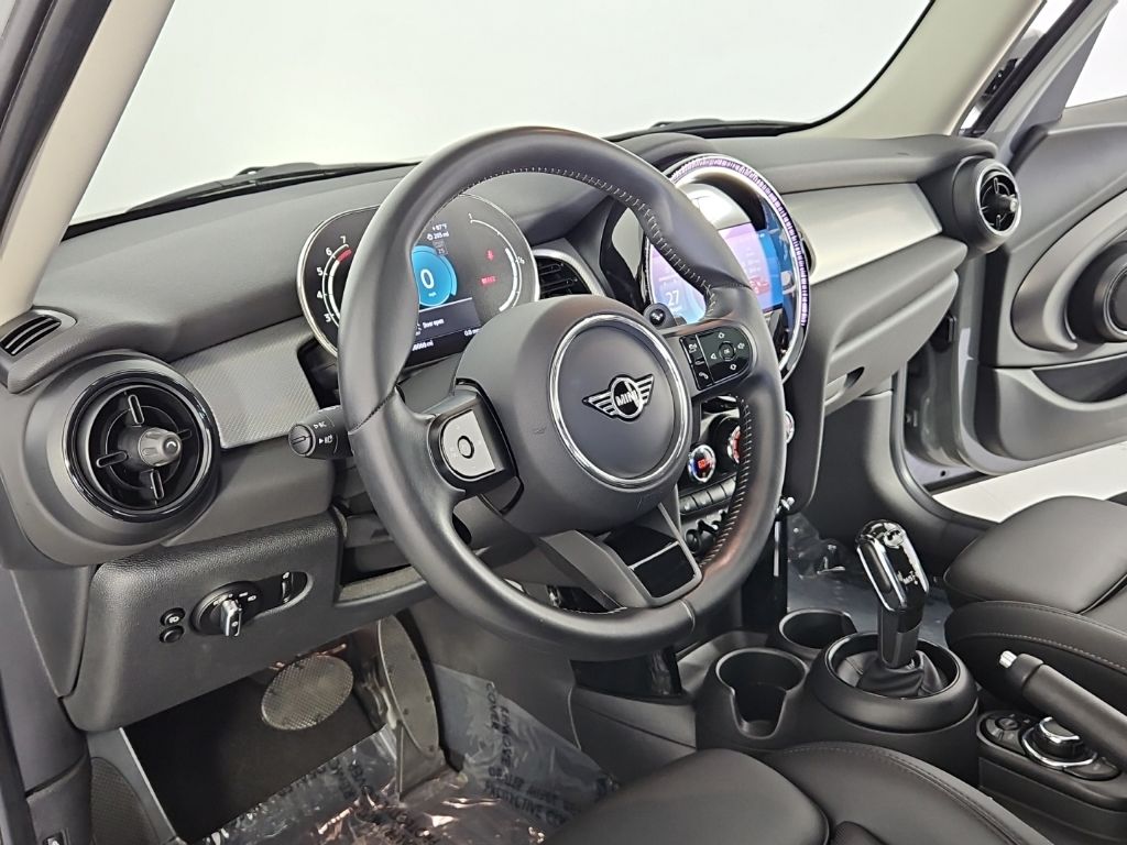 Thumbnail: 2023 MINI Cooper - 31