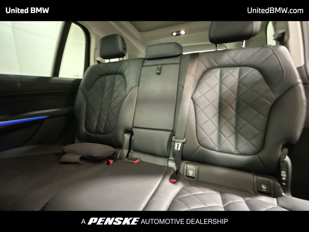 Thumbnail: 2023 BMW X7 - 21