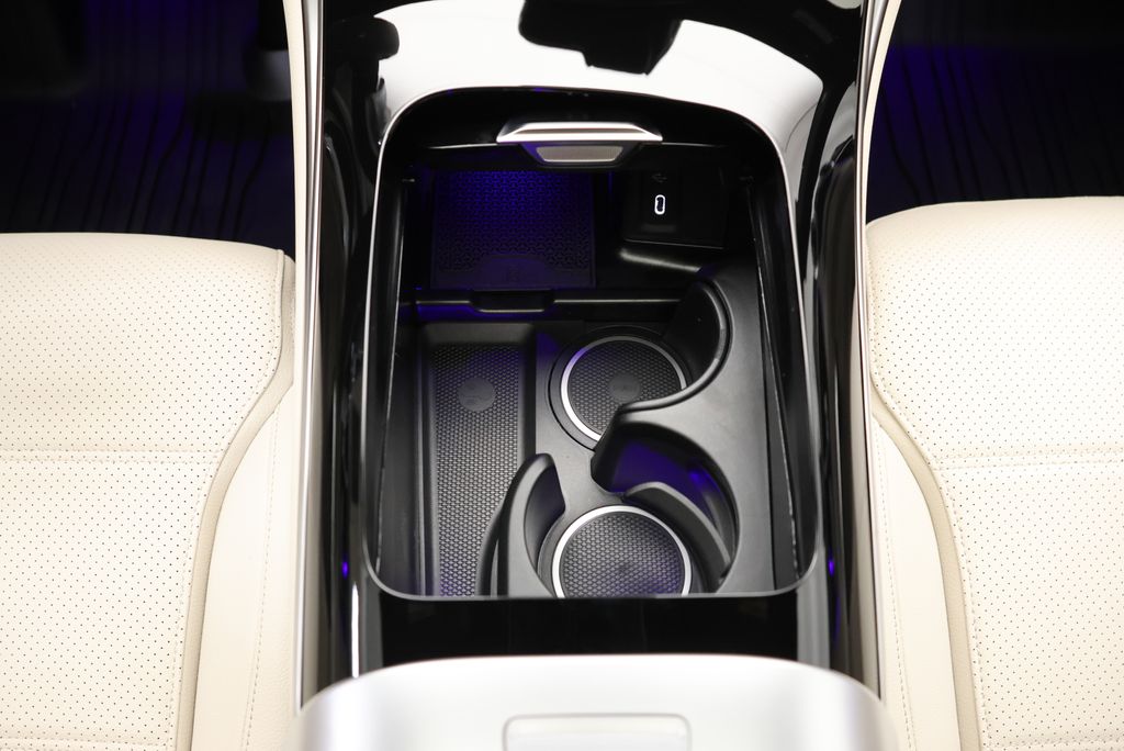 Thumbnail: 2027 Mercedes-Benz GLC - 28