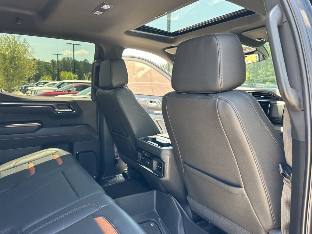 2025 Onyx Black GMC Sierra 1500 AT4 4X4 Truck