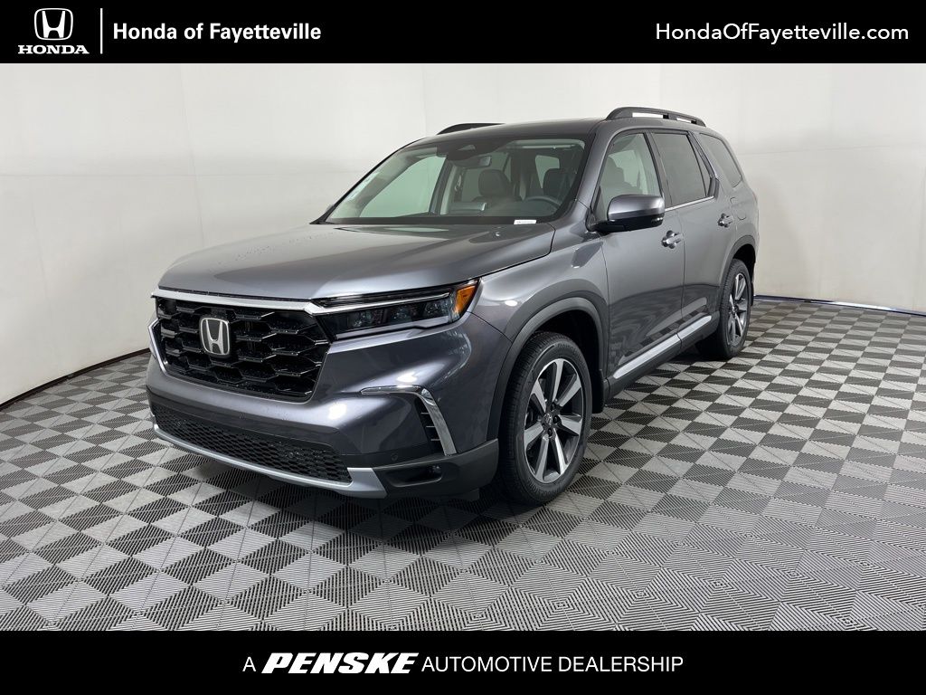 2025 Honda Pilot Touring -
                Fayetteville, AR