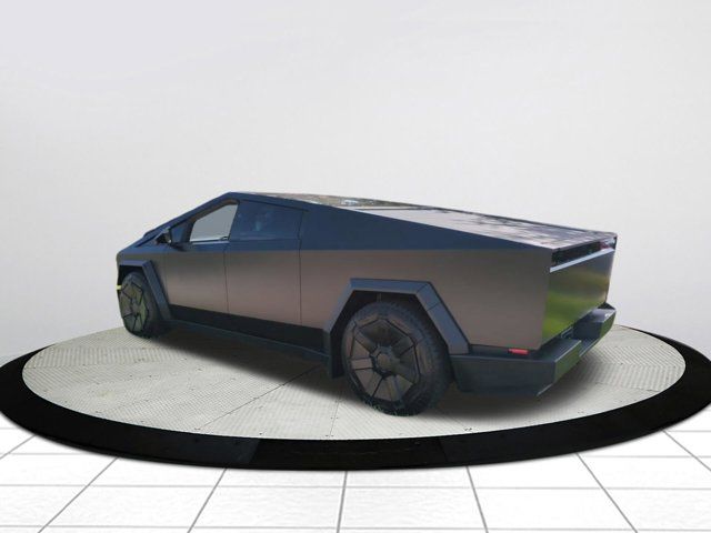 Used 2024  Tesla Base image 5