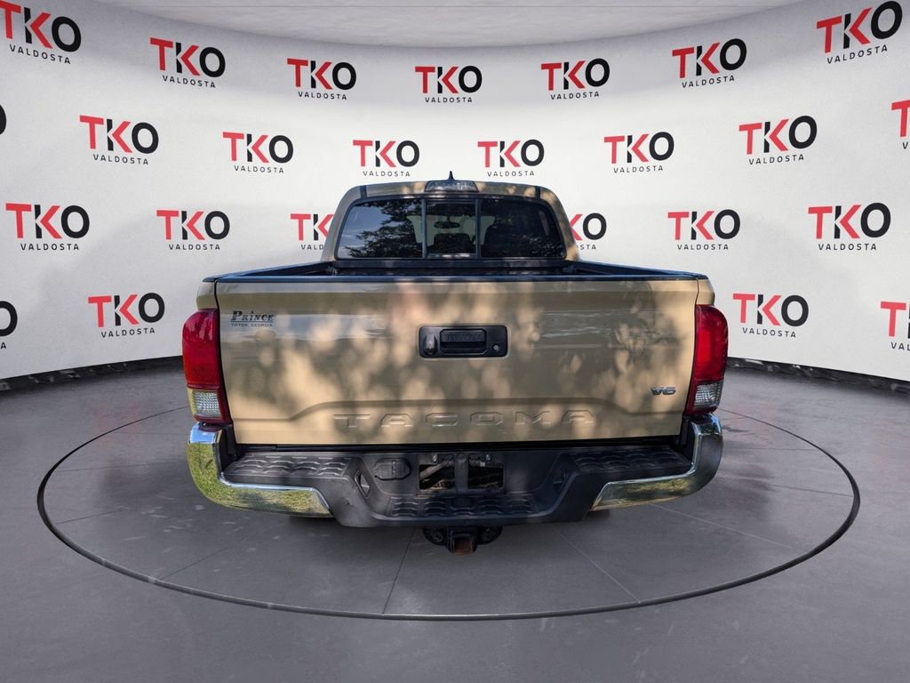 Used 2016 Toyota Tacoma Truck