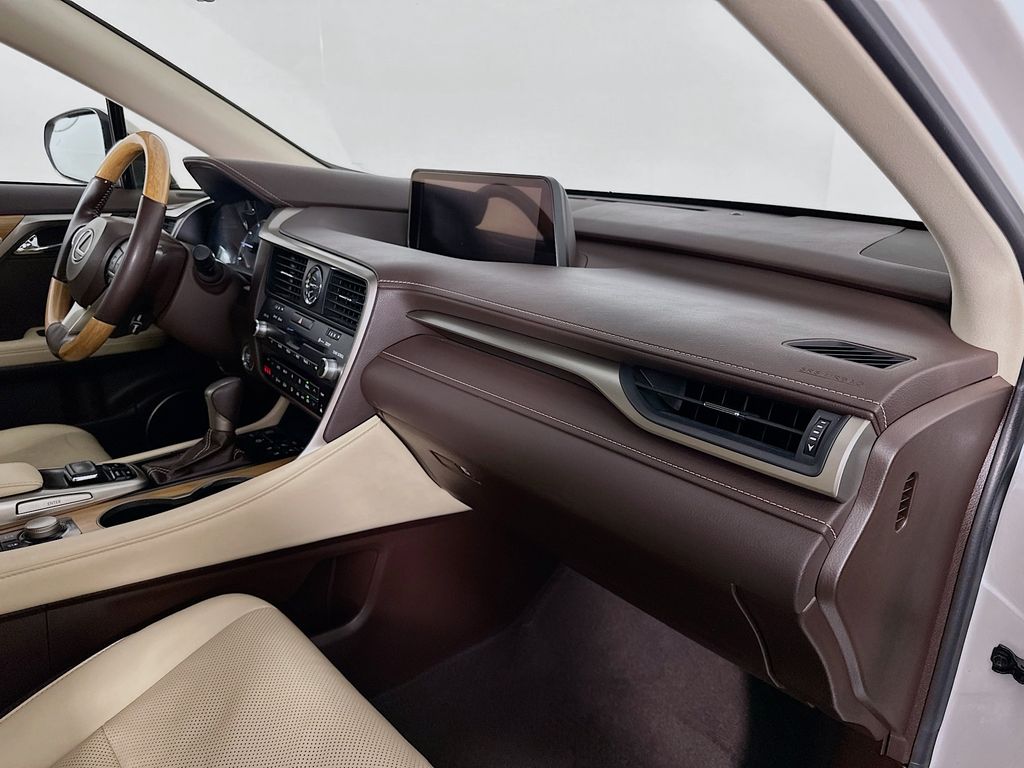 Thumbnail: 2018 Lexus RX - 30