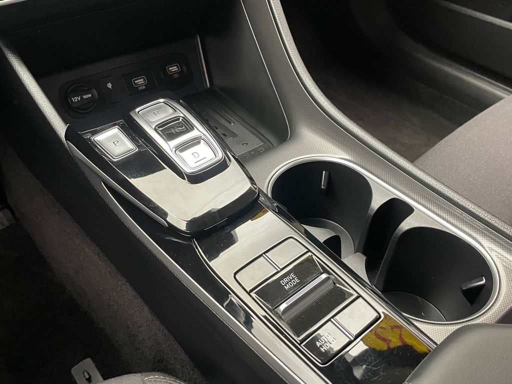 Thumbnail: 2023 Hyundai Sonata - 24