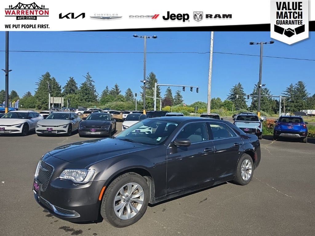 2023 Chrysler 300 Touring