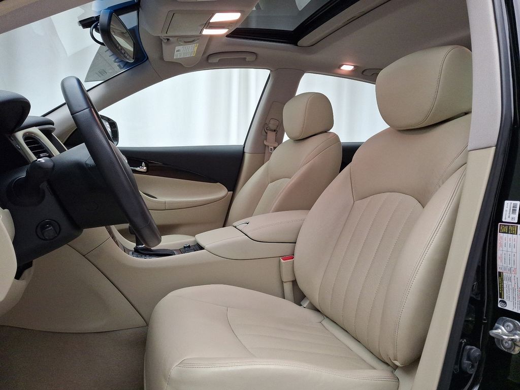 2017 INFINITI QX50 Base 12