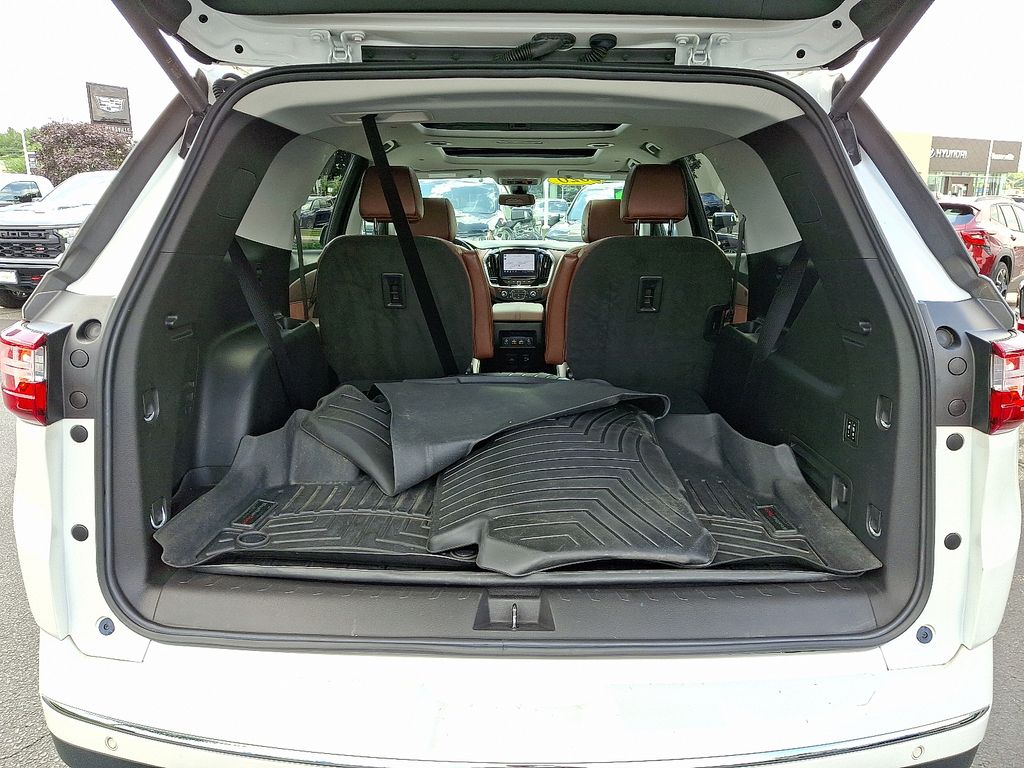 Thumbnail: 2020 Chevrolet Traverse - 32