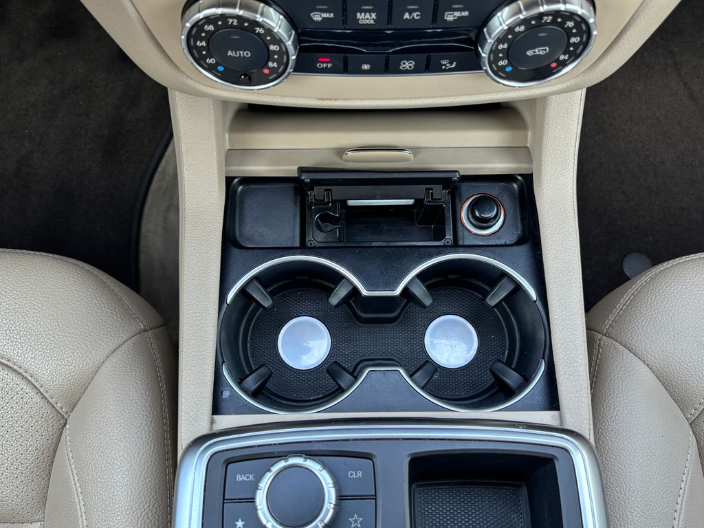 Thumbnail: 2014 Mercedes-Benz M-Class - 16