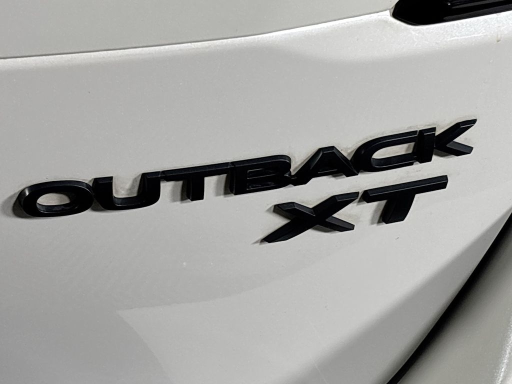 2021 Subaru Outback Onyx Edition XT