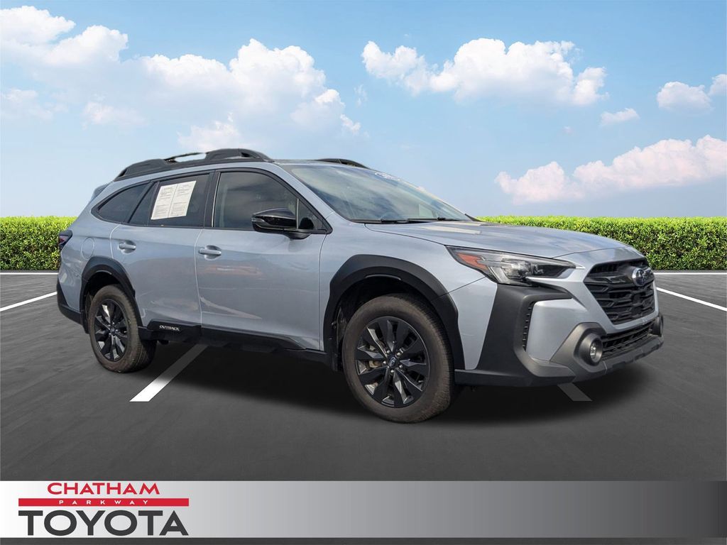 2025 Subaru Outback Onyx Edition's photo