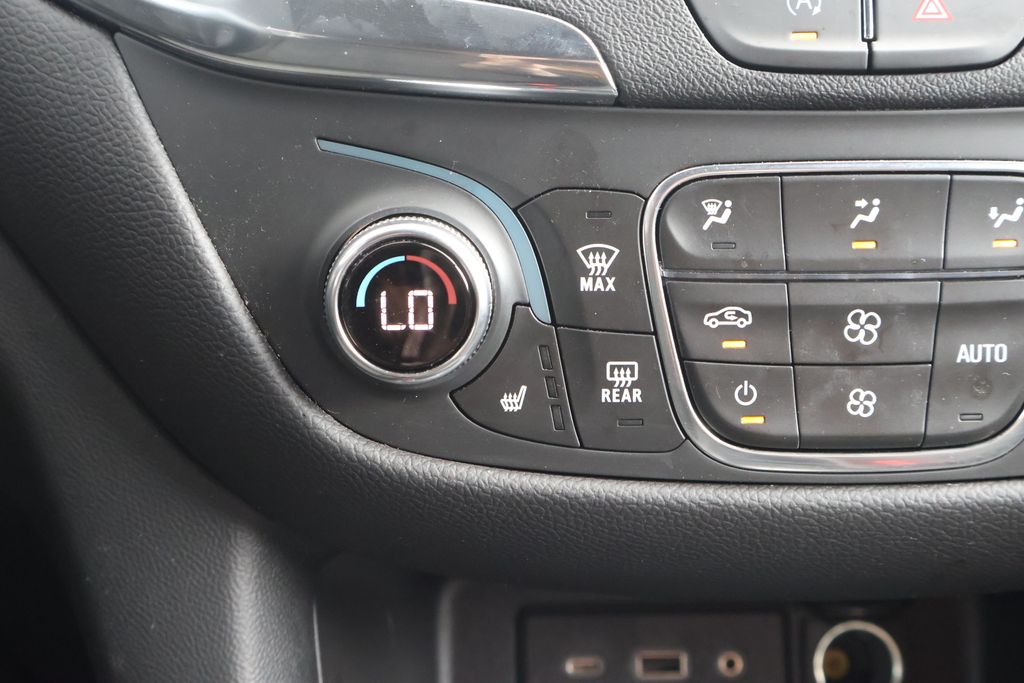 Thumbnail: 2024 Chevrolet Equinox - 18