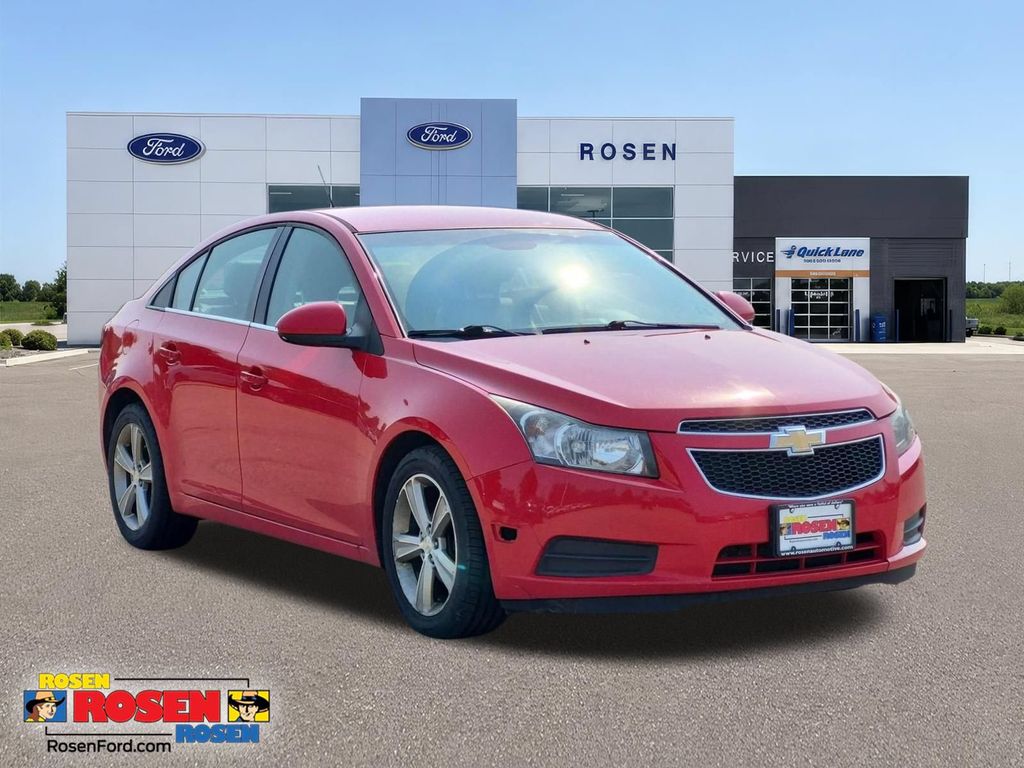 Red Hot 2014 Chevrolet Cruze Sedan Front-Wheel Drive 6-Speed Automatic Overdrive