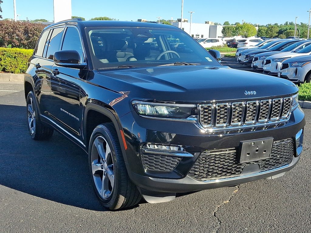 Thumbnail: 2023 Jeep Grand Cherokee - 3