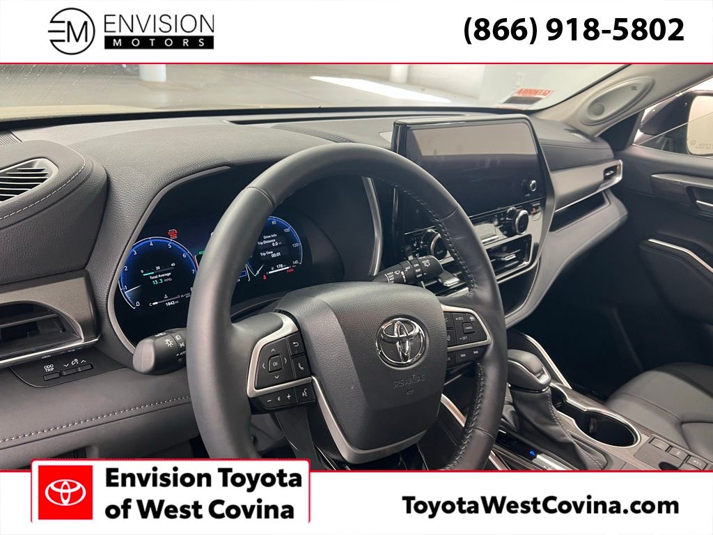 2024 Toyota Highlander Limited FWD