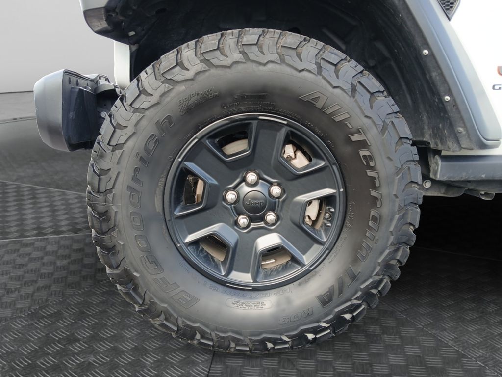 Used Car 2022 Jeep Gladiator  Mojave For Sale Under $35,000 In Austin, Texas