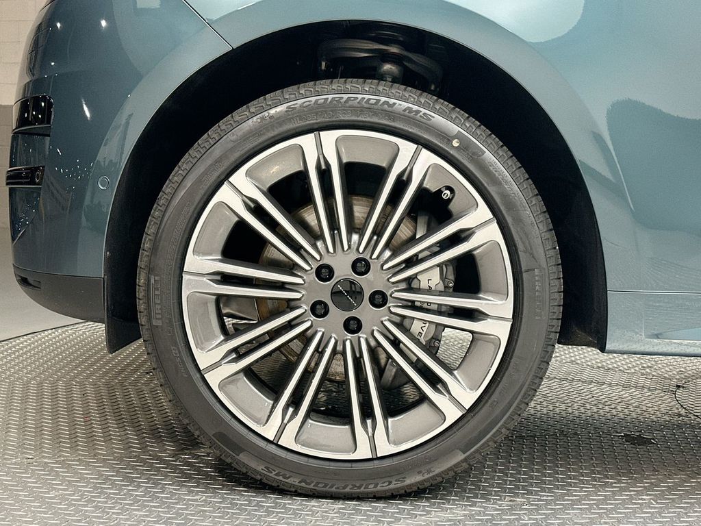 Thumbnail: 2026 Land Rover Range Rover Sport - 5