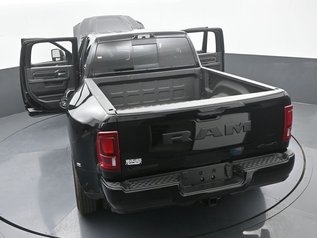 New 2026 Diamond Black Crystal Pearlcoat Ram Laramie image 67
