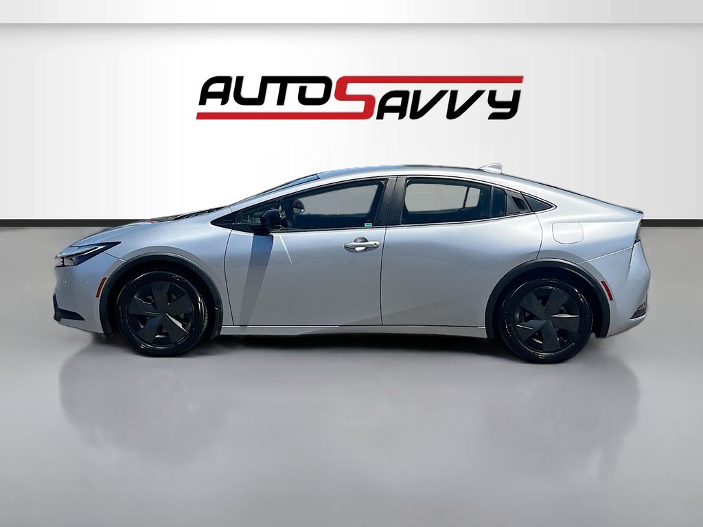 Used 2024 Silver Toyota SE image 4