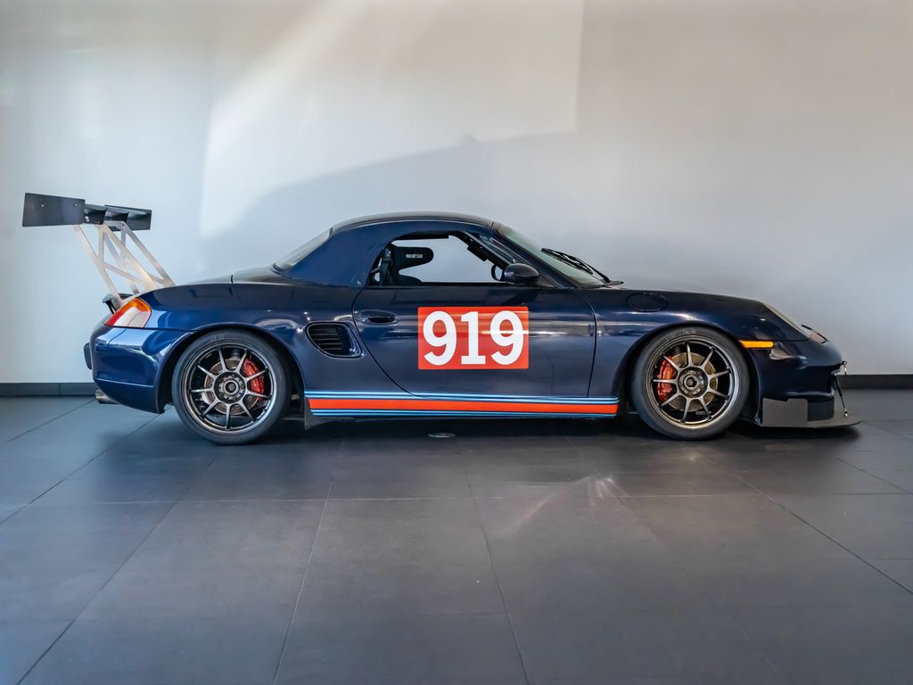 Used 2002  Porsche S image 8