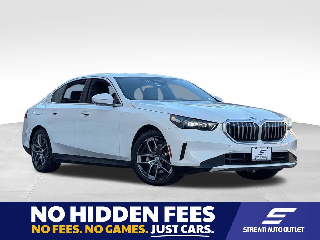 Alpine White 2026 BMW 5 Series Sedan All-Wheel Drive 8-Speed Automatic