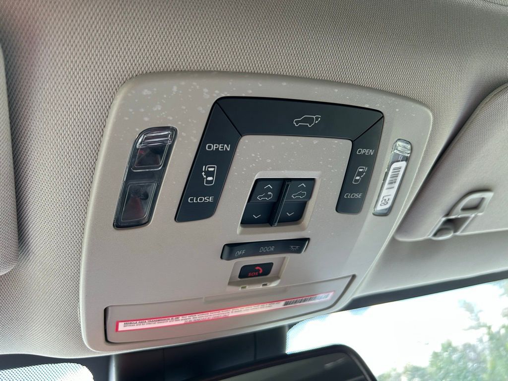 Thumbnail: 2024 Toyota Sienna - 29