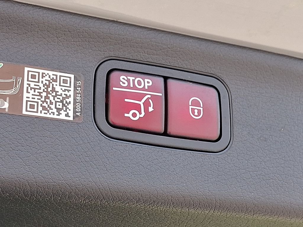 2023 Mercedes-Benz EQS 580 28