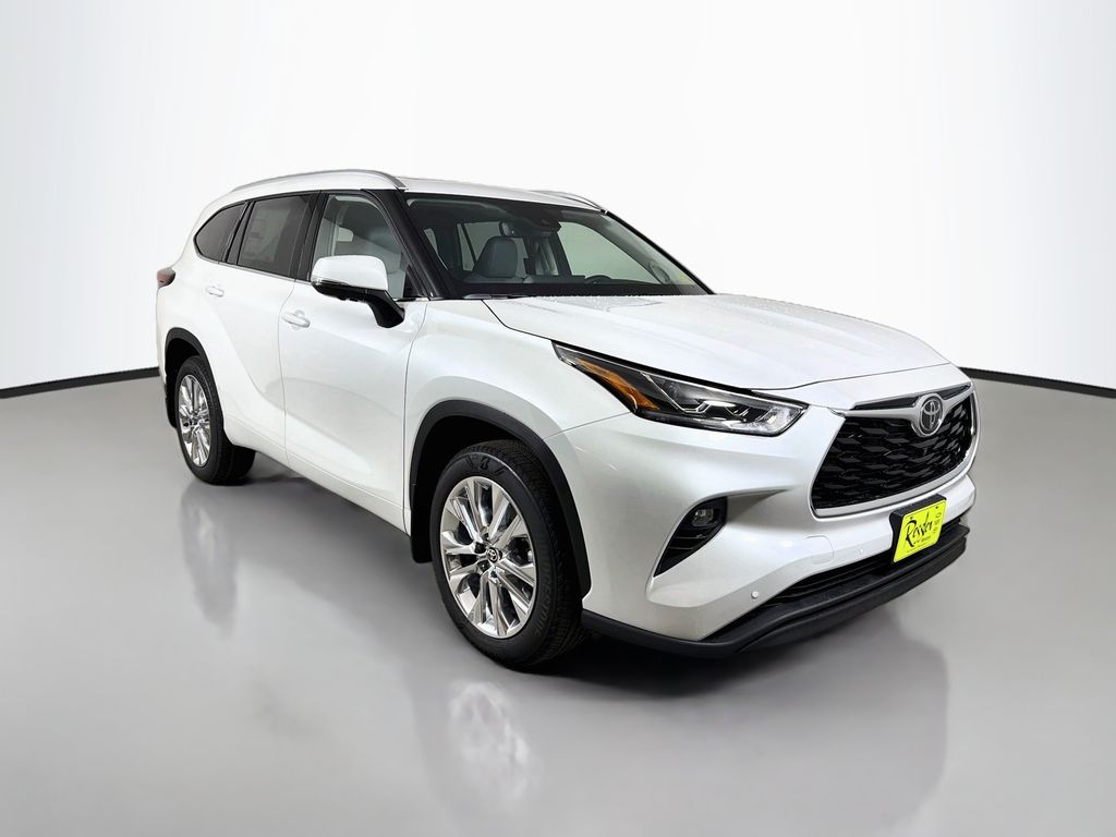 New 2026 Toyota Highlander SUV