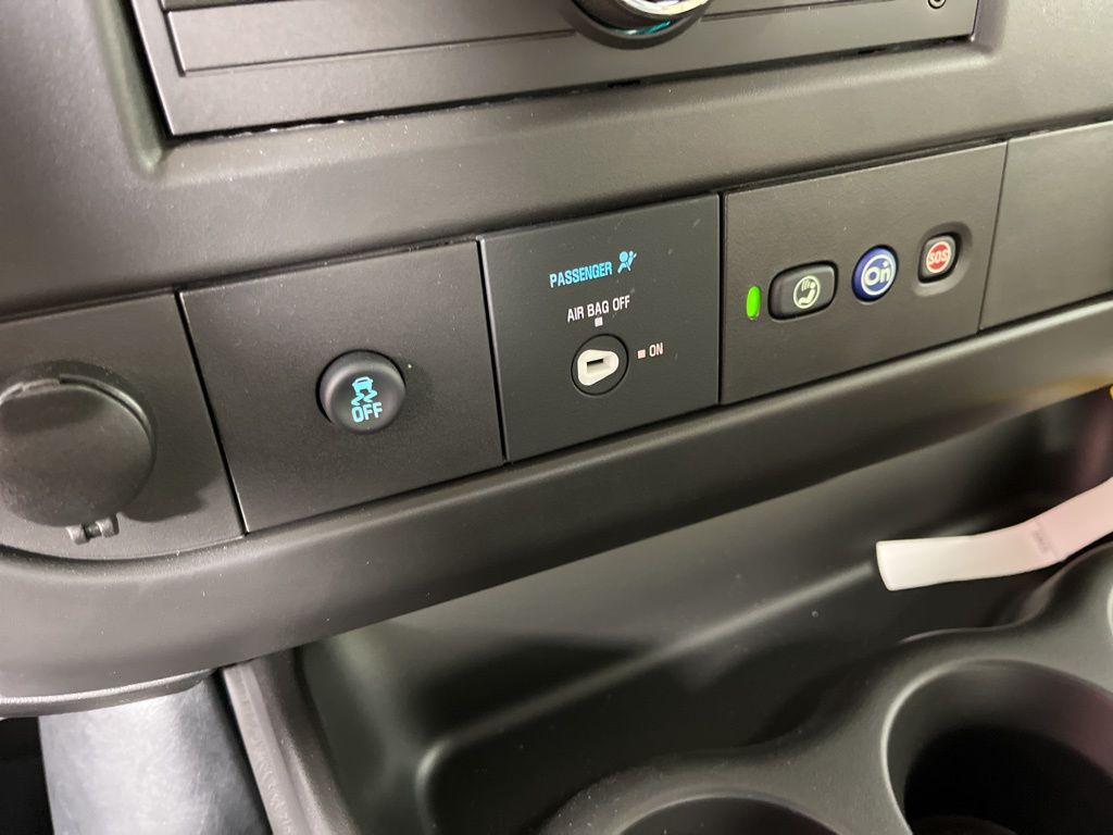 Thumbnail: 2025 Chevrolet Express - 29