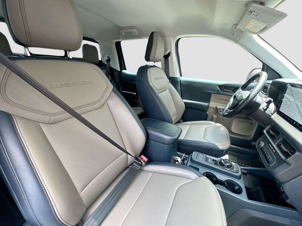 Used 2025 Gray Ford Lariat image 29