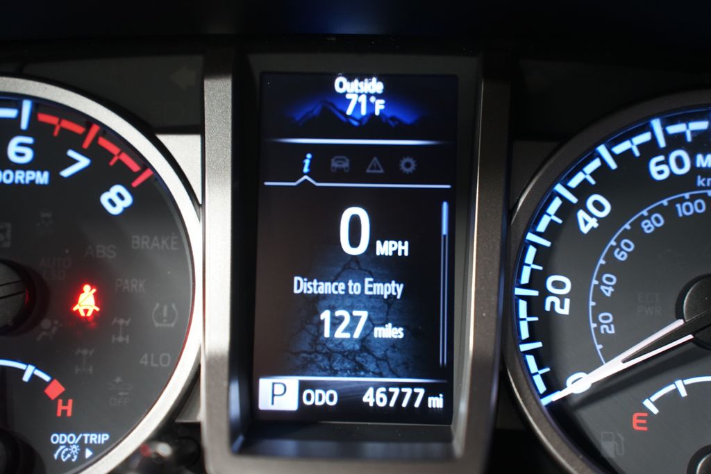 2023 Toyota Tacoma SR5 17