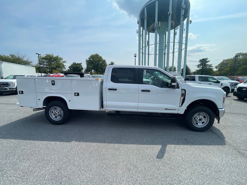 2026 Ford F-350 Chassis XL