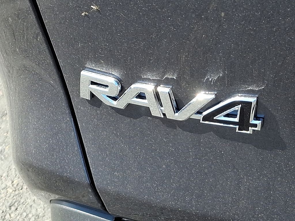 Thumbnail: 2025 Toyota RAV4 - 5