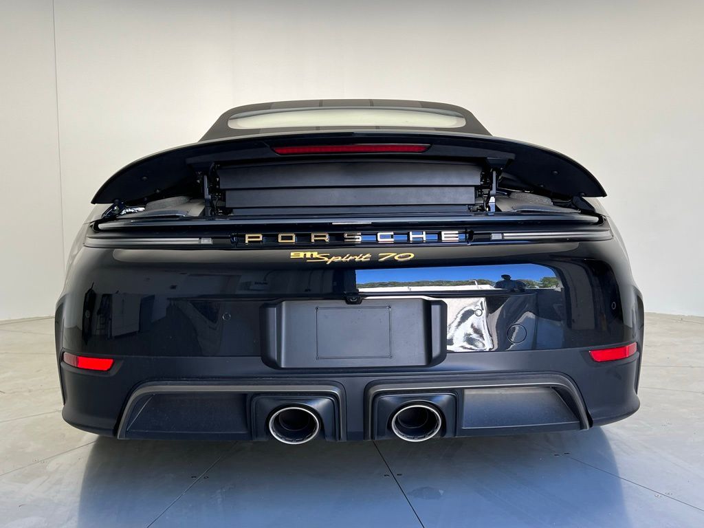 Thumbnail: 2026 Porsche 911 - 30