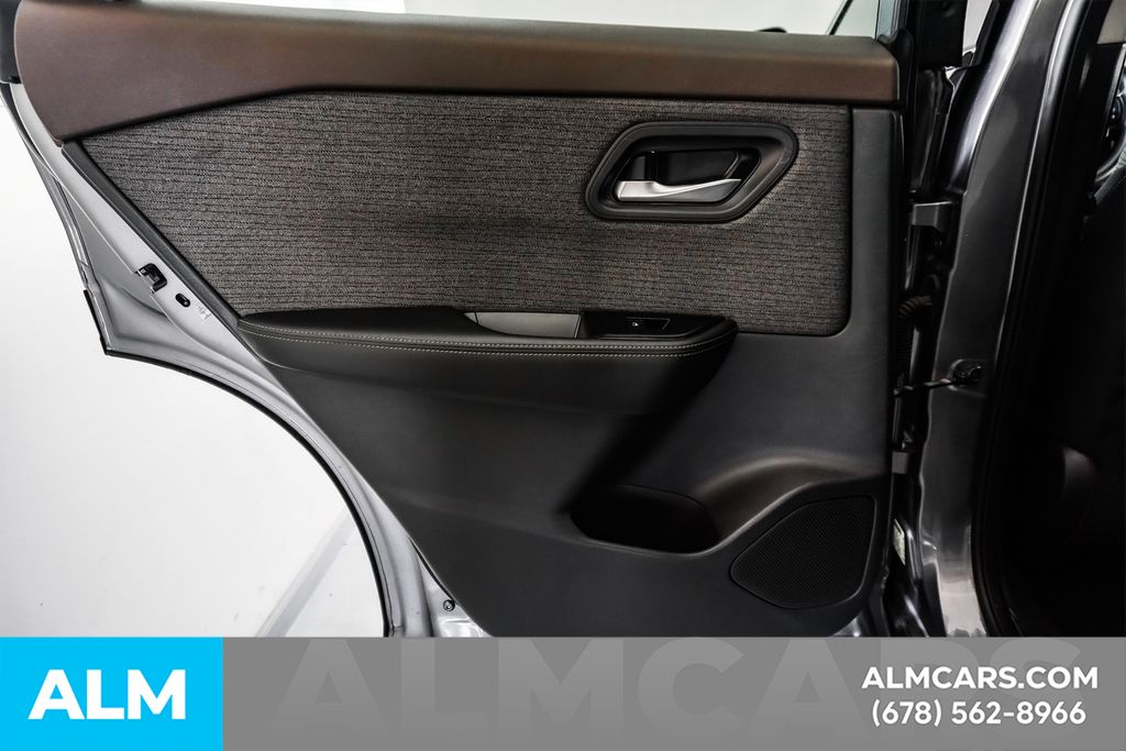 Used 2022 Gray Nissan SV image 49