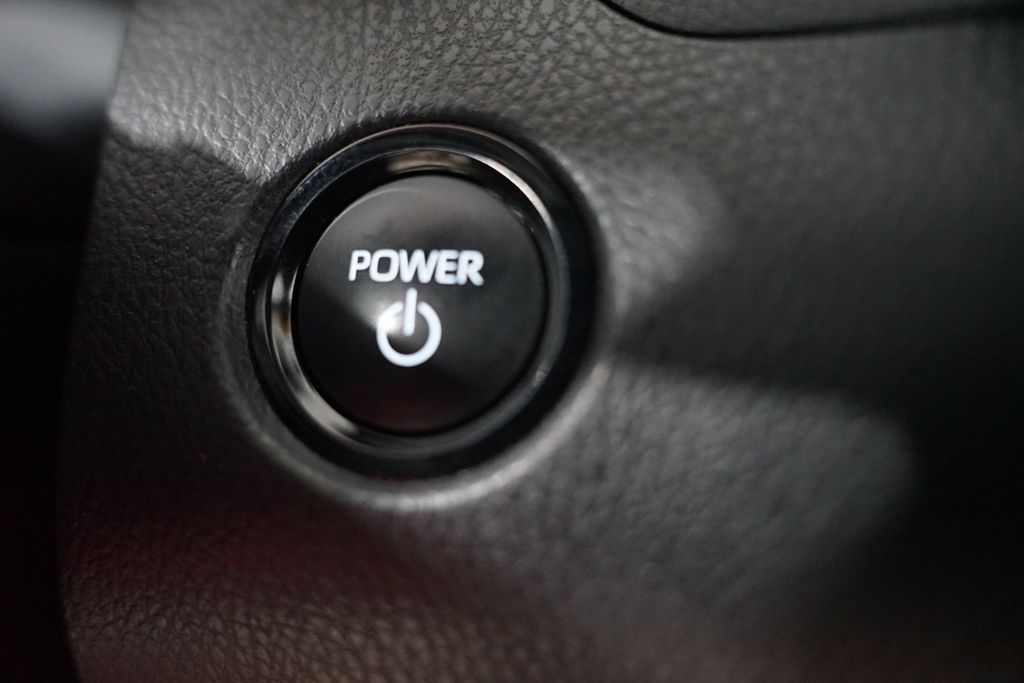 Thumbnail: 2025 Toyota Camry - 23