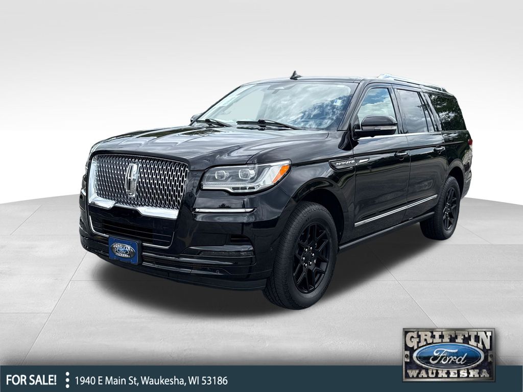 2022 Lincoln Navigator L Reserve