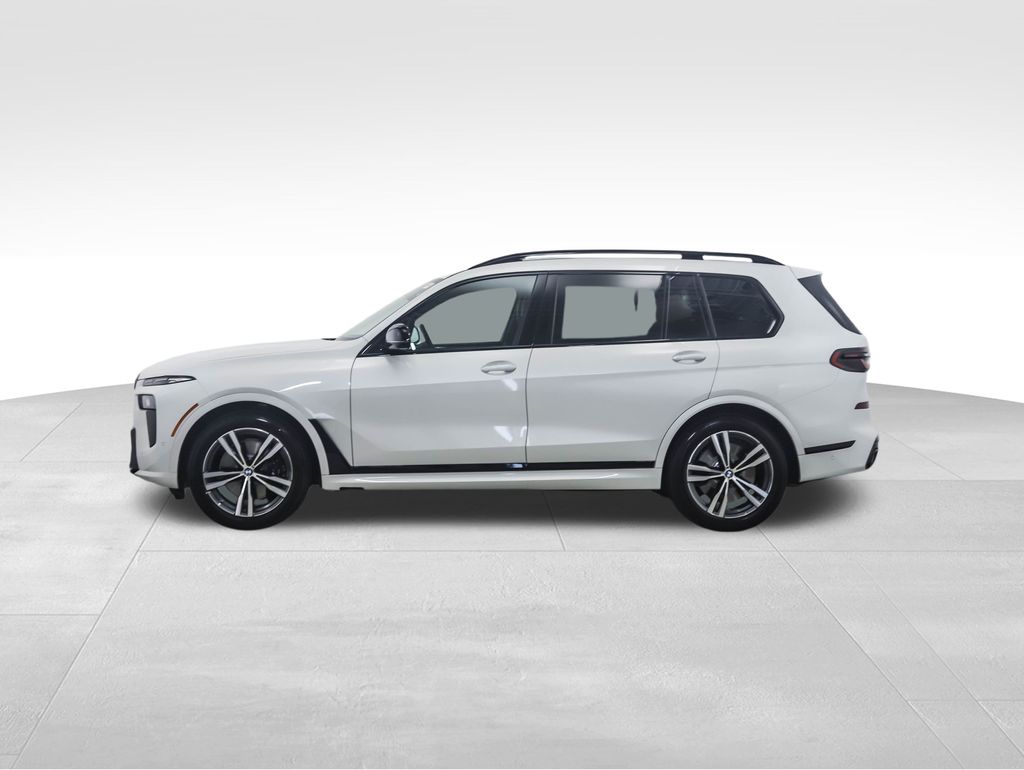 Thumbnail: 2026 BMW X7 - 3