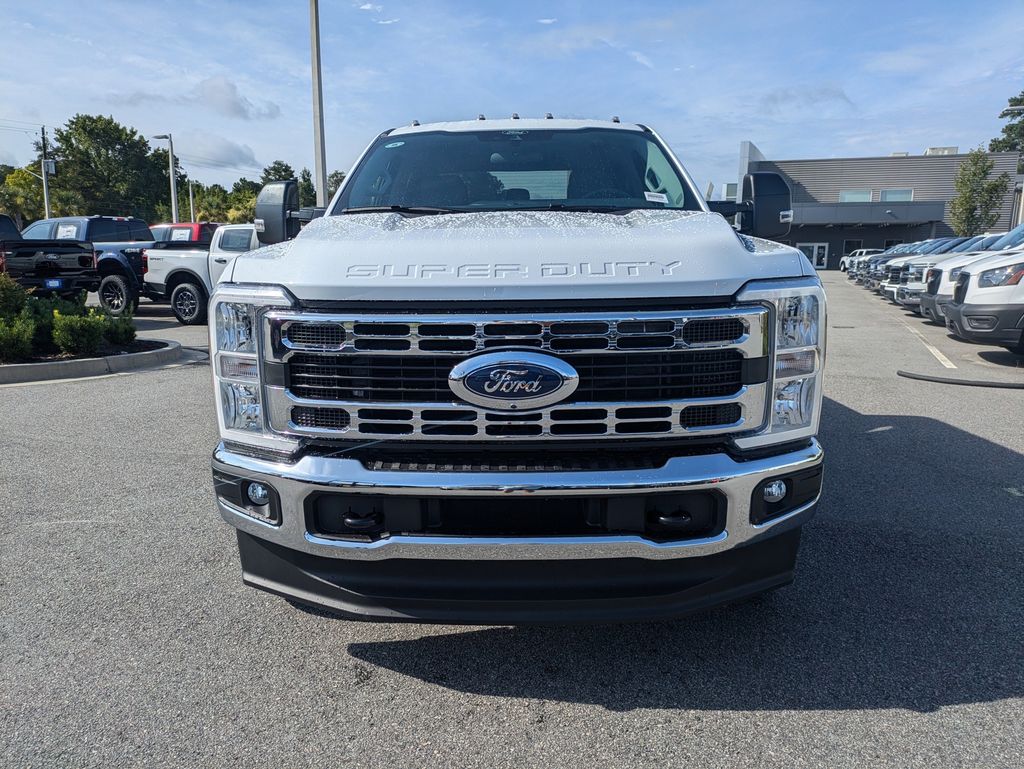 2026 Ford F-350 Super Duty XLT