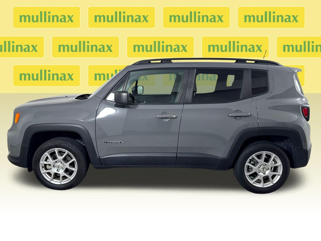 Certified Used 2022 Gray Jeep Latitude image 11