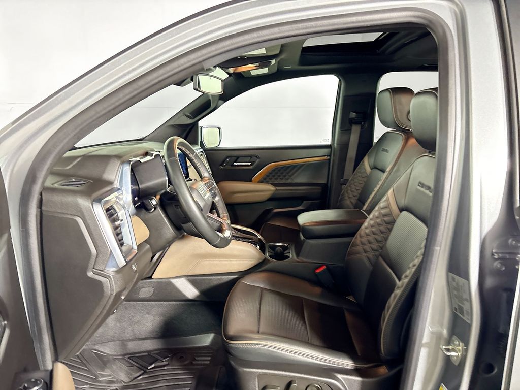 2023 GMC Canyon Denali