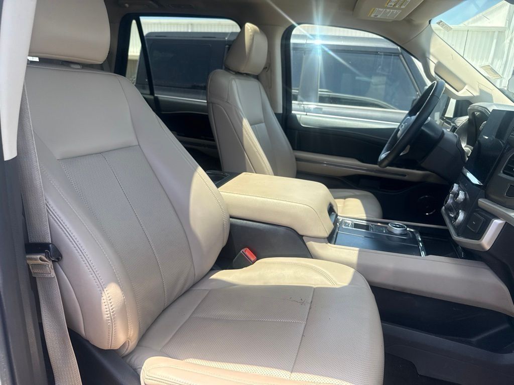 2023 Ford Expedition XLT White at AutoSavvy Houston Northwest