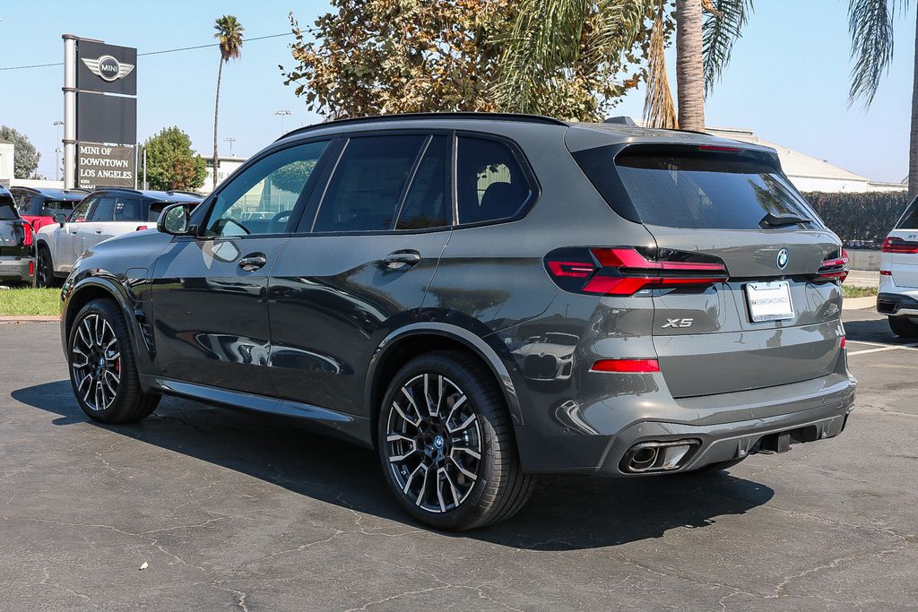 2025 BMW X5 xDrive50e 5