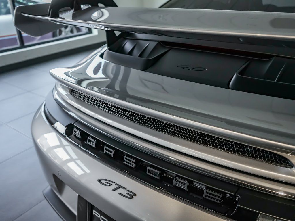 Certified Used 2026  Porsche GT3 image 33