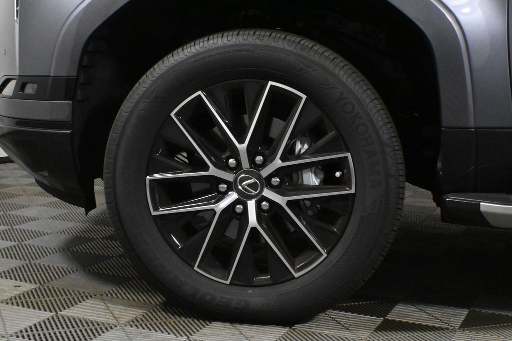 Thumbnail: 2025 Lexus GX - 12