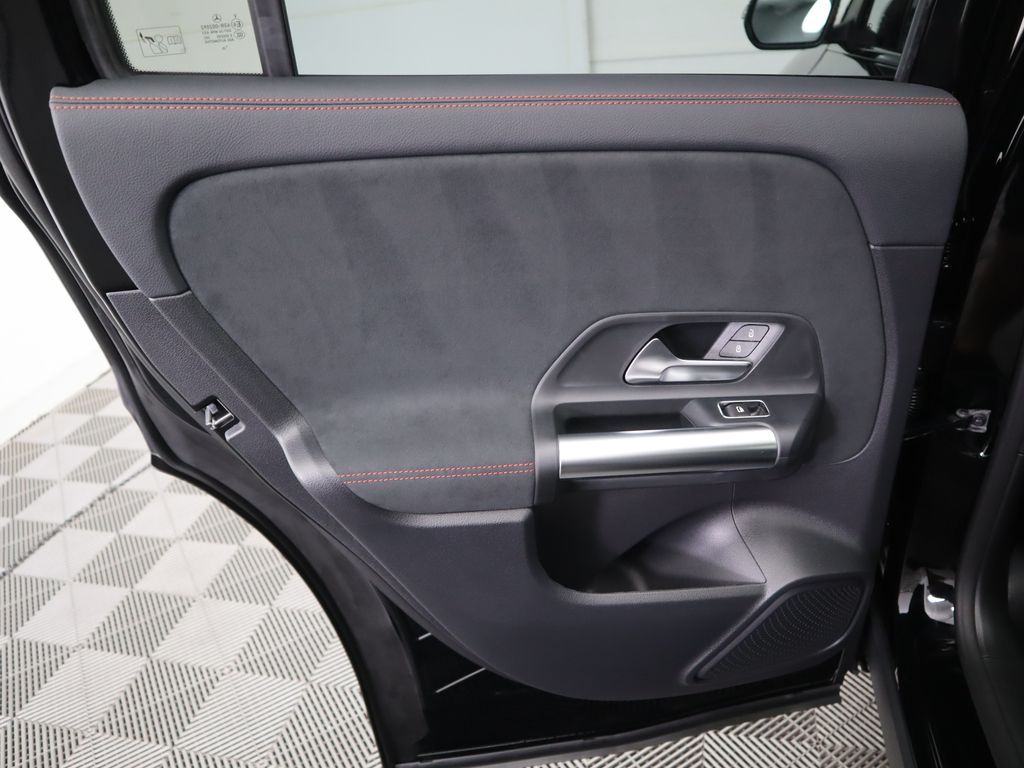 Thumbnail: 2026 Mercedes-Benz GLA - 27